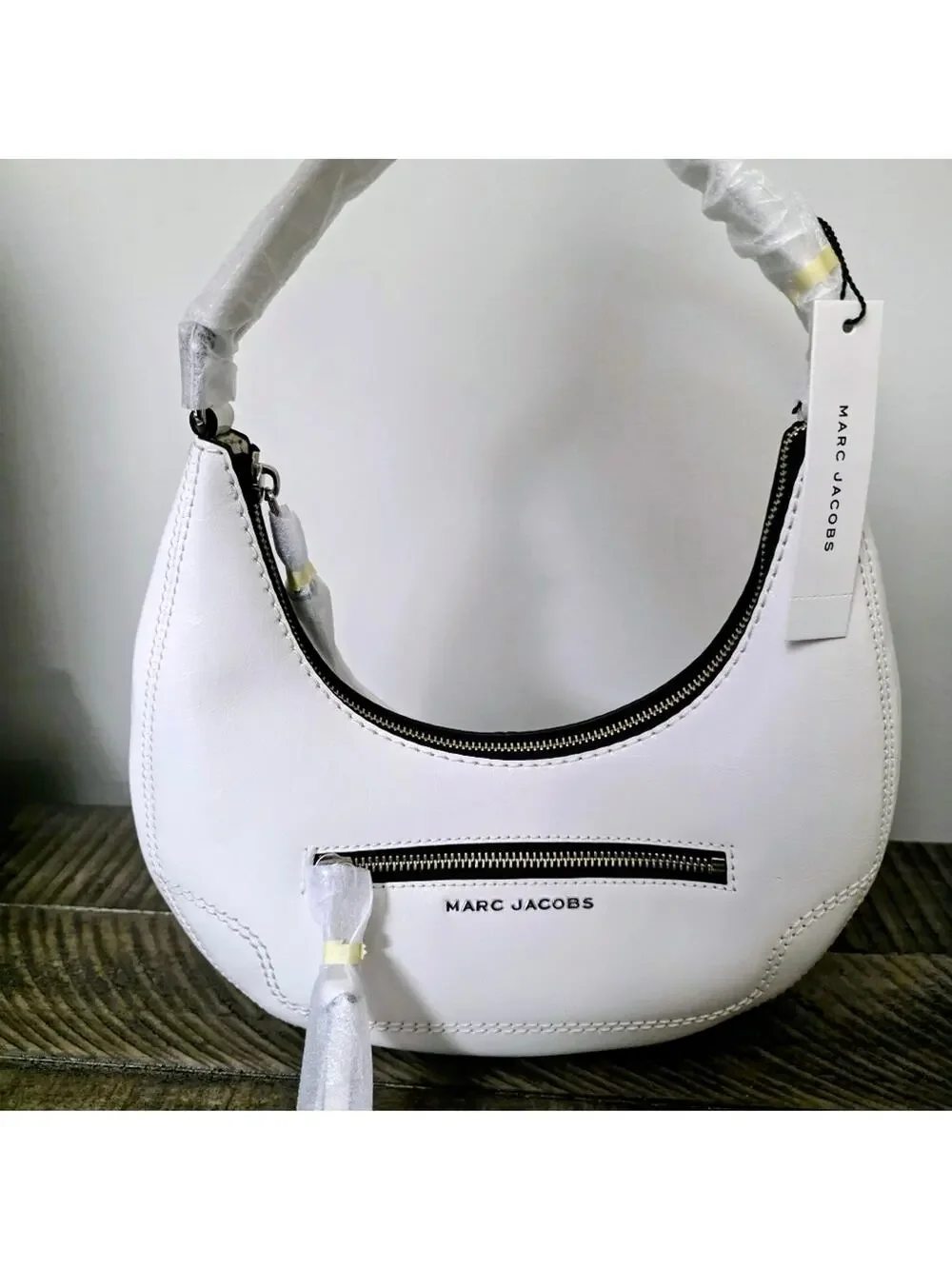 New Marc Jacobs Small Crinkle crescent shoulder bag White